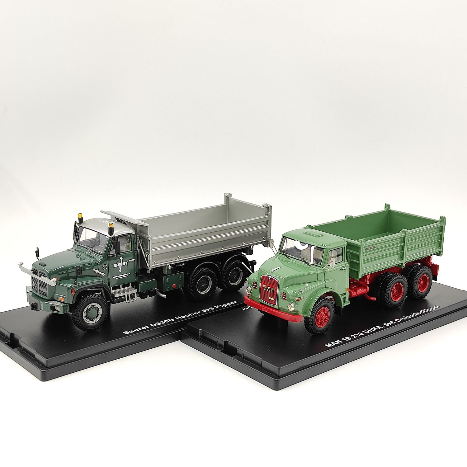 Golden Oldies schaal 1:50 Saur - Men Accessories Collection recensie en prijs